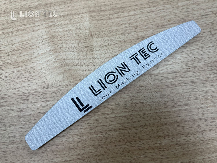 指甲銼UV噴碼機(jī)：打樣案例分享，幫你輕松實現(xiàn)個性化定制！